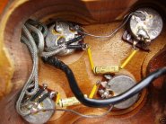 gibson-a LP74 st pots.jpg