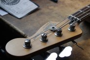 Fender PB MEX 1995-12.jpg