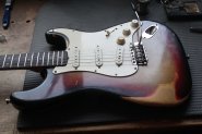 F.STRAT 64-74-3.jpg
