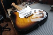 JERRY J STRAT-4.jpg