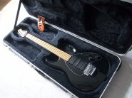 MusicMan-sil-black.jpg