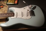 WARMOTH Stratocaster-2.jpg