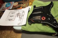 WARMOTH Stratocaster-7.jpg