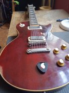 GIBSON LP DELUXE 1978 RW-5.jpg