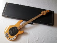 MusicMan-Stingray-2001.jpg