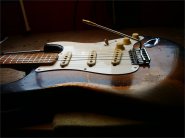 F.strat RE57 1982-33.jpg