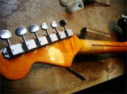 F.strat RE57 1982-36.JPG