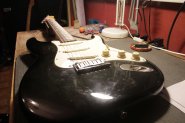Fender JAPAN 1987-17.jpg