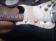 Fender JAPAN 1987-25.jpg