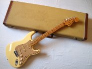 Fender-Yngwie-Malmsteen-Stratocaster.jpg