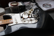 F.Strat RE57 1990 BL-9.jpg