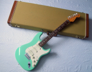Fender-Strat-JeffBeck-green-LS--USA.jpg