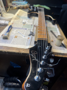CORT 2HB-1.jpg