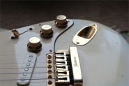 F.The STRAT82-24.jpg