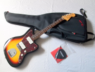 Fender-Jazzmaster-snb-Japan.jpg