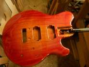 Гитарный мастер Р. Гришин 995428-0