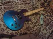 Продам свою гитару. очкрасивая 552339-0