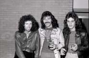 Brian May, Tony Iommi, Edward Van Halen. London 1978.jpg
