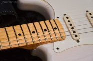 Fender-Custom-Shop-Total-Tone-Relic-Stratocaster-57-Ash-Vintage-White-Limited-Edition-2013-New-14_900.jpg