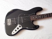 Fender-JazzBass-62-Black.jpg