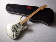 Fender-ST-Deluxe-USA-silver.jpg