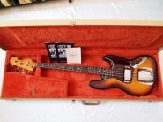 Fender-JazzBass-62RE.jpg
