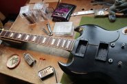 Gibson SG St 2013-1.jpg